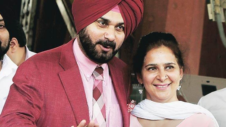 Navjot Singh siddhus wife diagnosed with stage 2 cancer, pens letter to her husband...