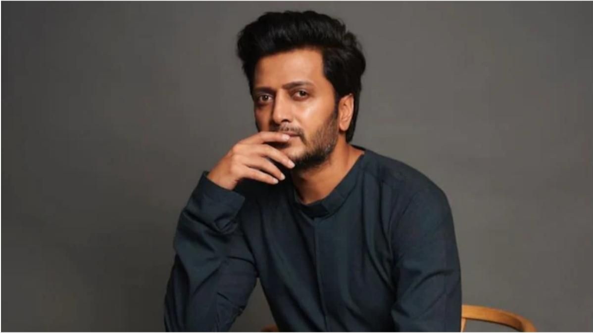 Wishihng a very happy  44th birthday to Riteish Deshmukh