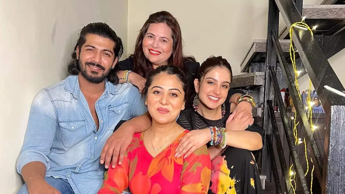 Here is all the information regarding Tunishas and Sheezans mothers relation with each other