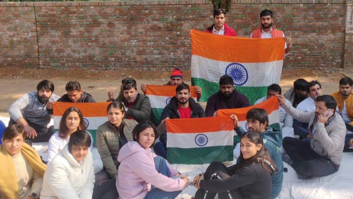 Wrestlers can&rsquo;t be treated like ghulams by federation: Says Indian Olympic Medalists