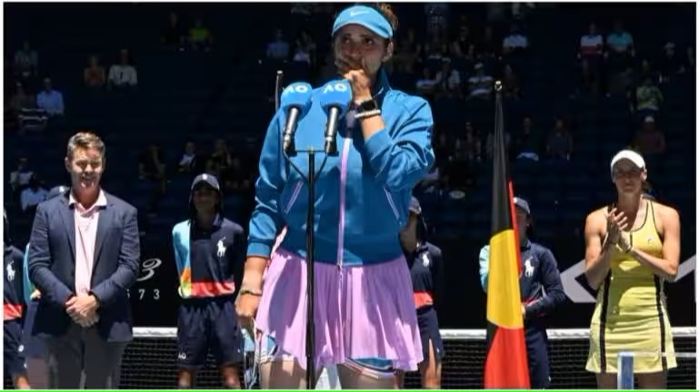 Shoaib Malik Got Emotional as his wife got Retired