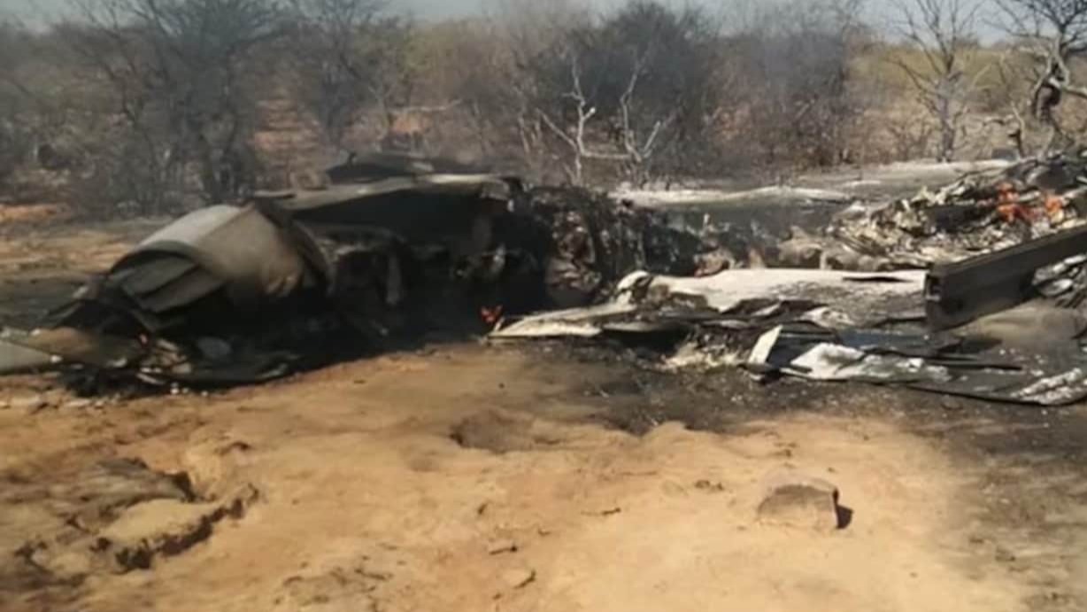 1 Out of 3 Poilots died:  plane crash in MP