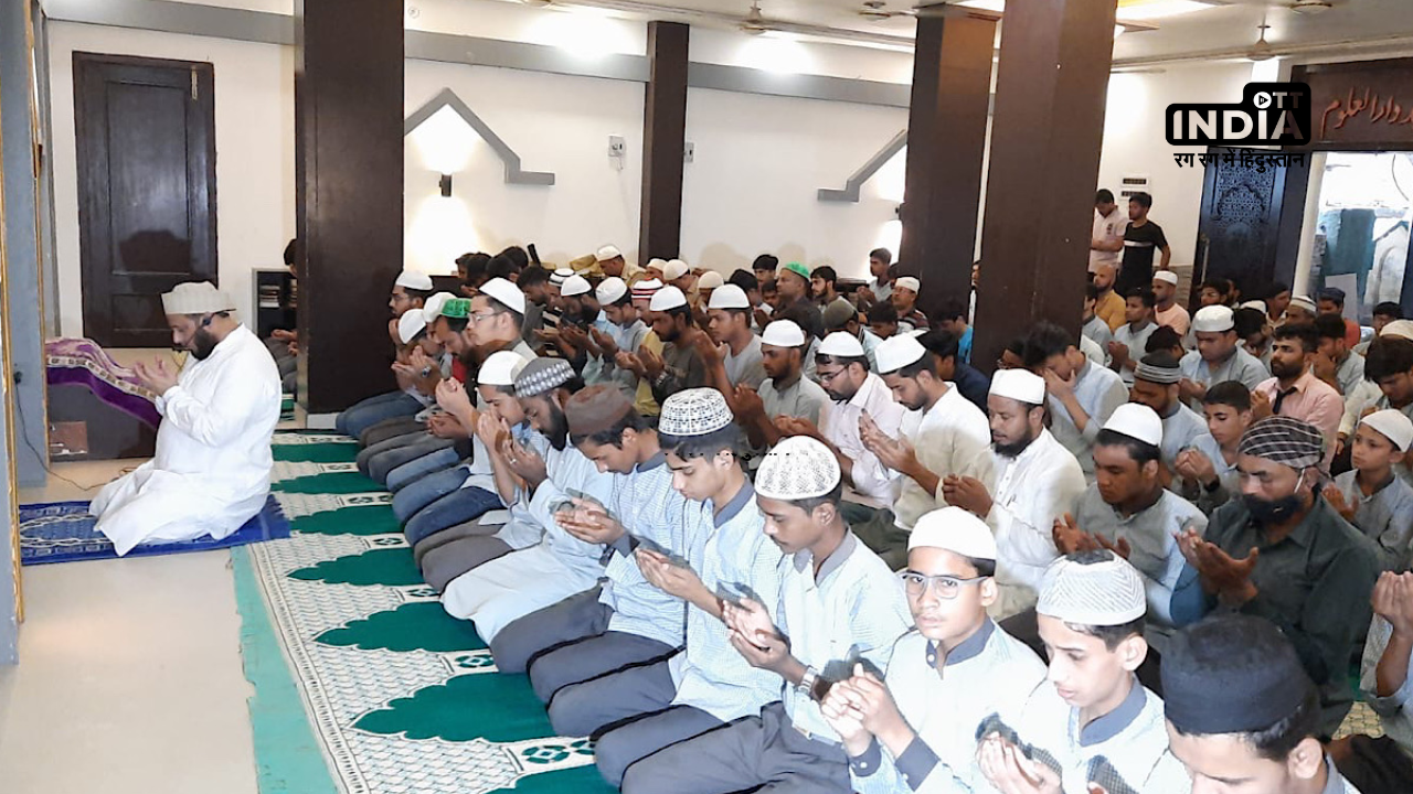 Kids prayed for the safe landing of Indias moon probe Chandrayaan-3