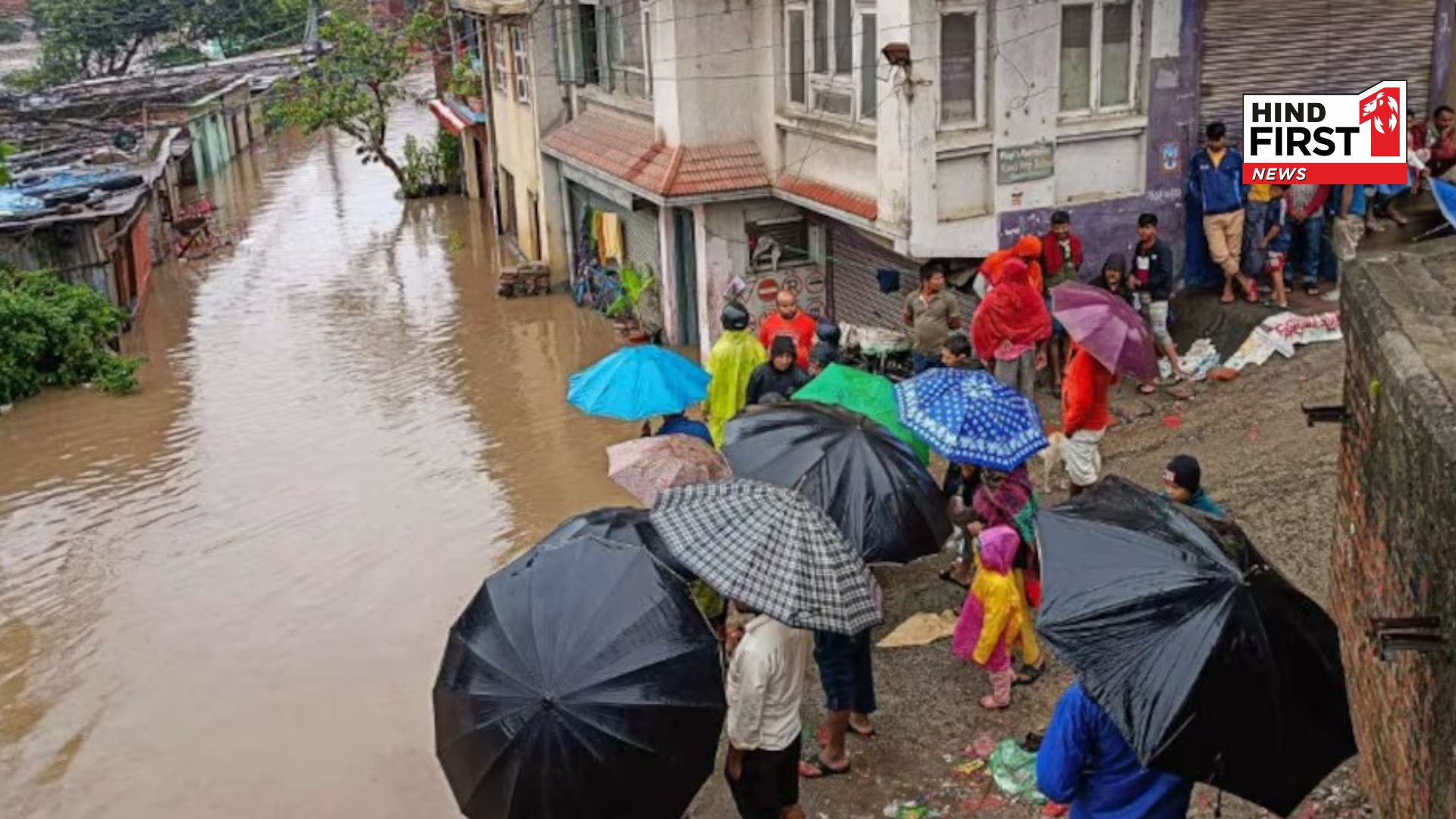 Floods and landslides wreak havoc in Nepal,112 people dead, government called an emergency meeting