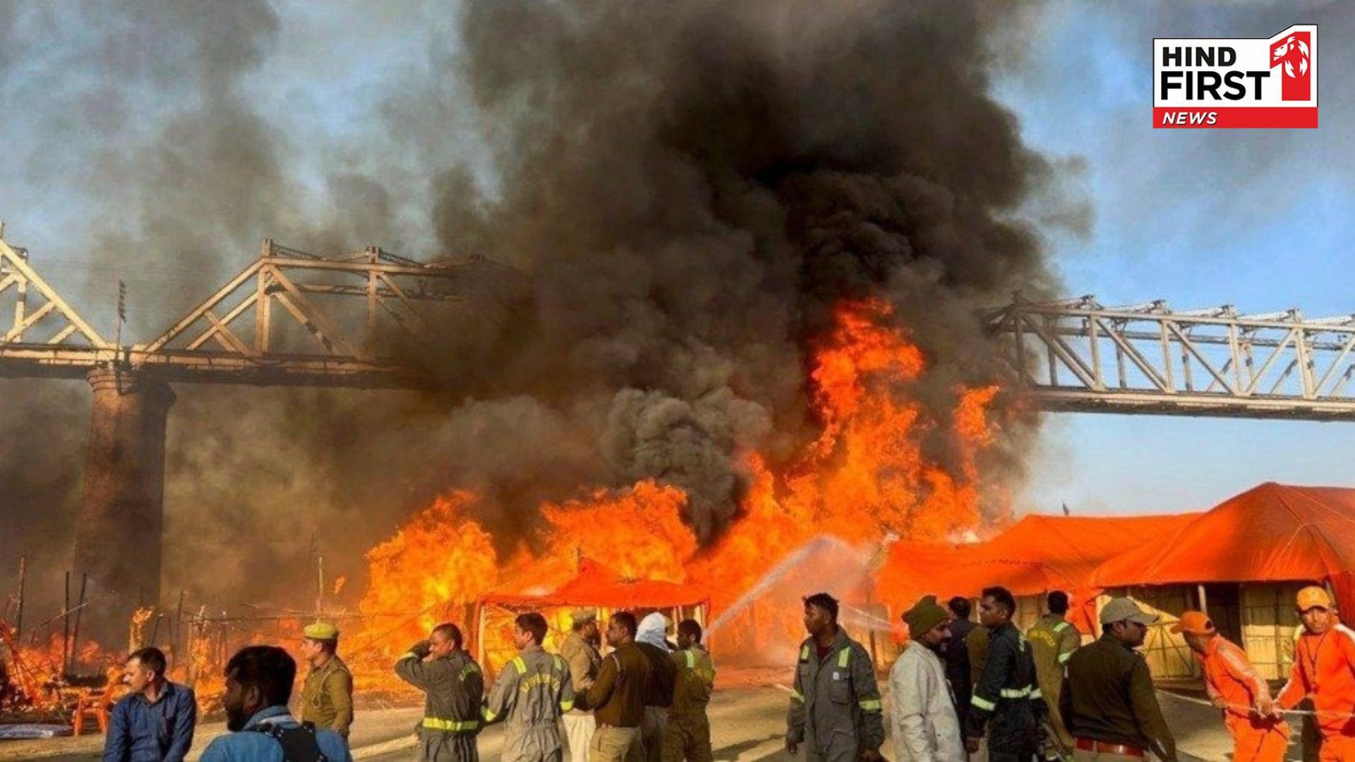 Mahakumbh caught fire, many tents burnt to ashes, CM Yogi reached the spot