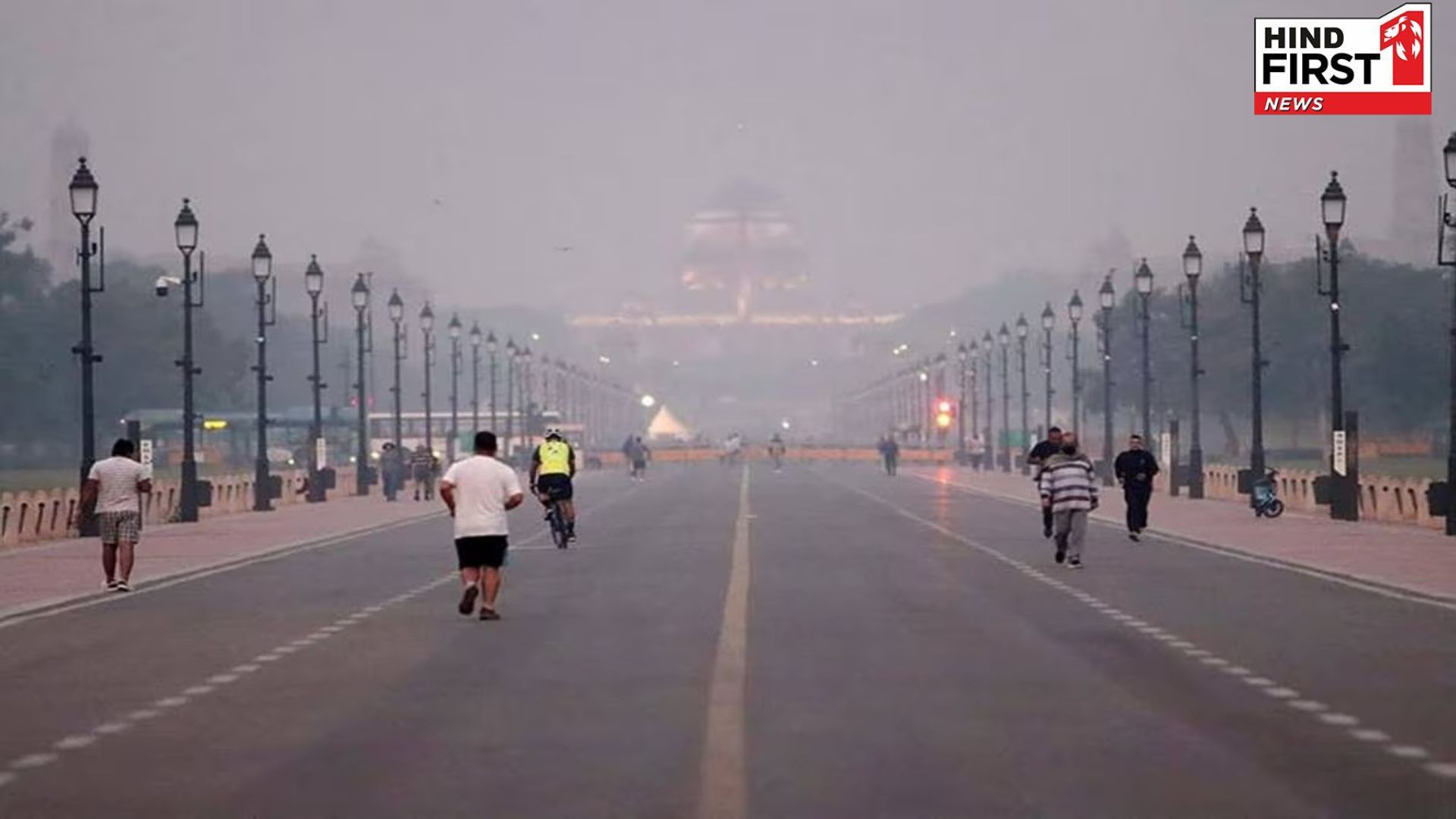 AQI remains poor in Delhi, trains and flights delayed due to fog