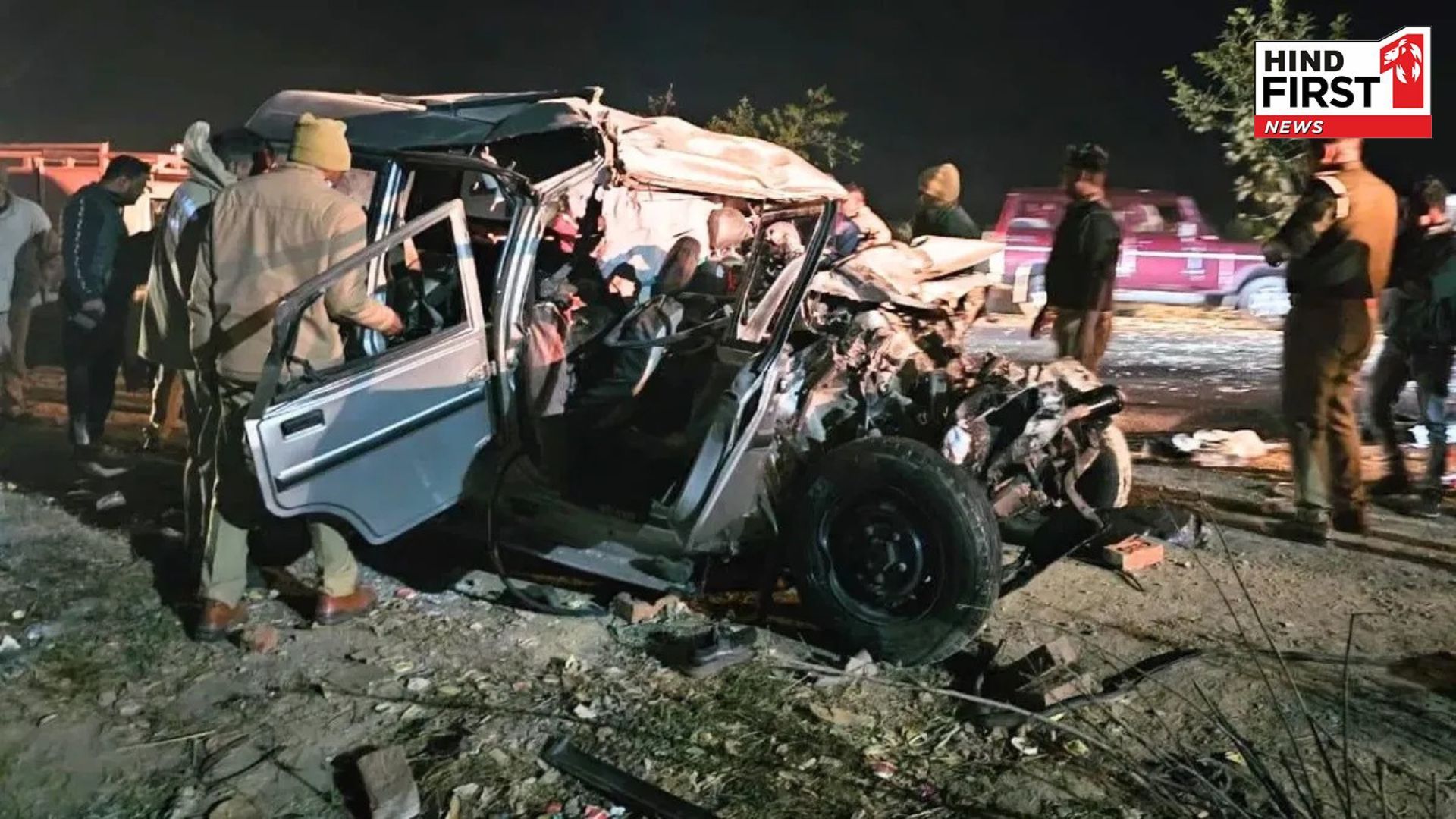 10 devotees going to Maha Kumbh from Chhattisgarh died in a painful road accident