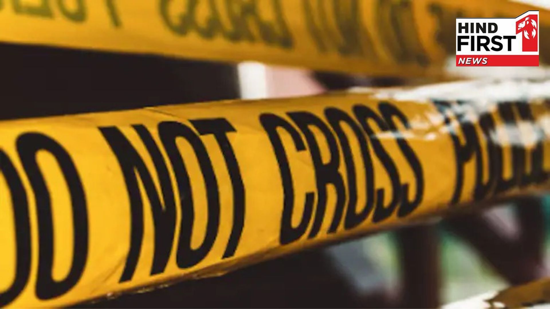 Delhi Crime: A crazy lover stabbed the girl several times by knife, then slit his own throat