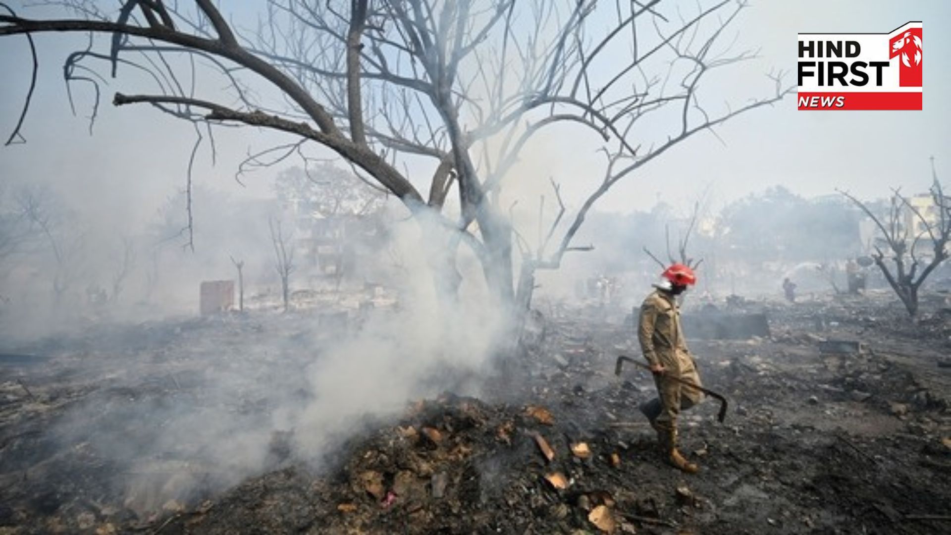 Delhi: Massive fire kills 2, 800 huts burnt to ashes at slum in Rohini